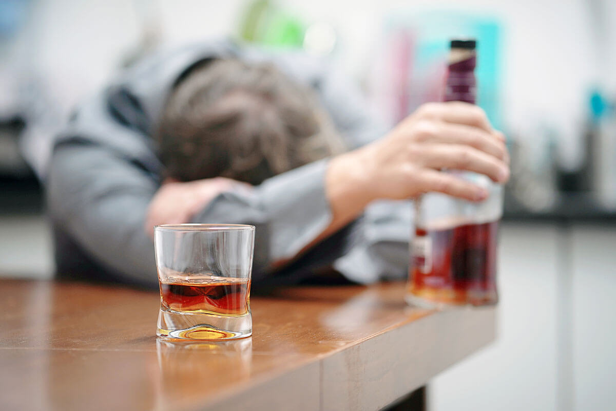 alcohol-use-disorder-and-its-impact-on-physical-and-mental-health