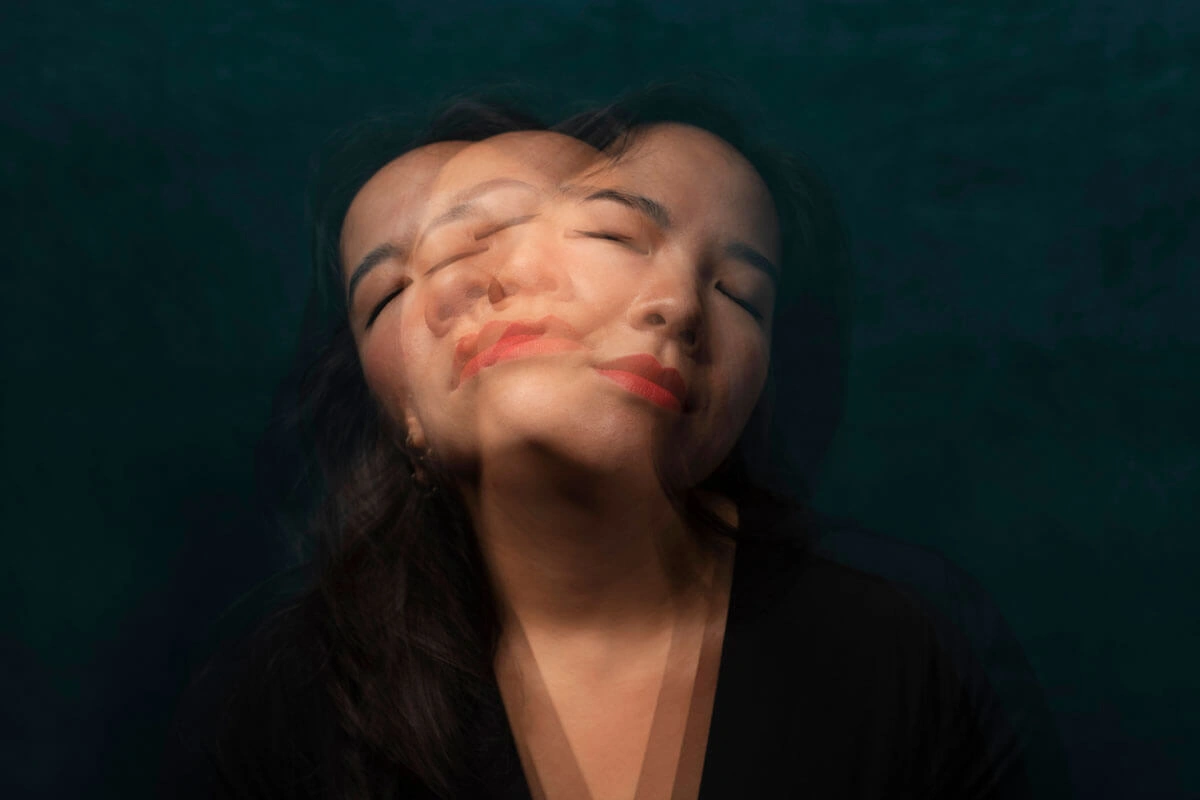 bipolar-triggers-and-environmental-influences-on-mood-episodes